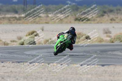 media/Oct-05-2025-CVMA (Sun) [[beeef4f201]]/Race 5-Amateur Supersport Open (Holeshot)/